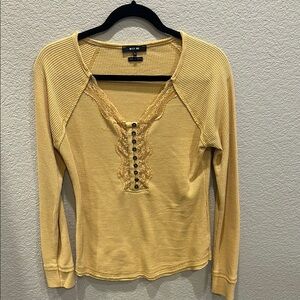 Miss Me Yellow Long Sleeve Ribbed Blouse